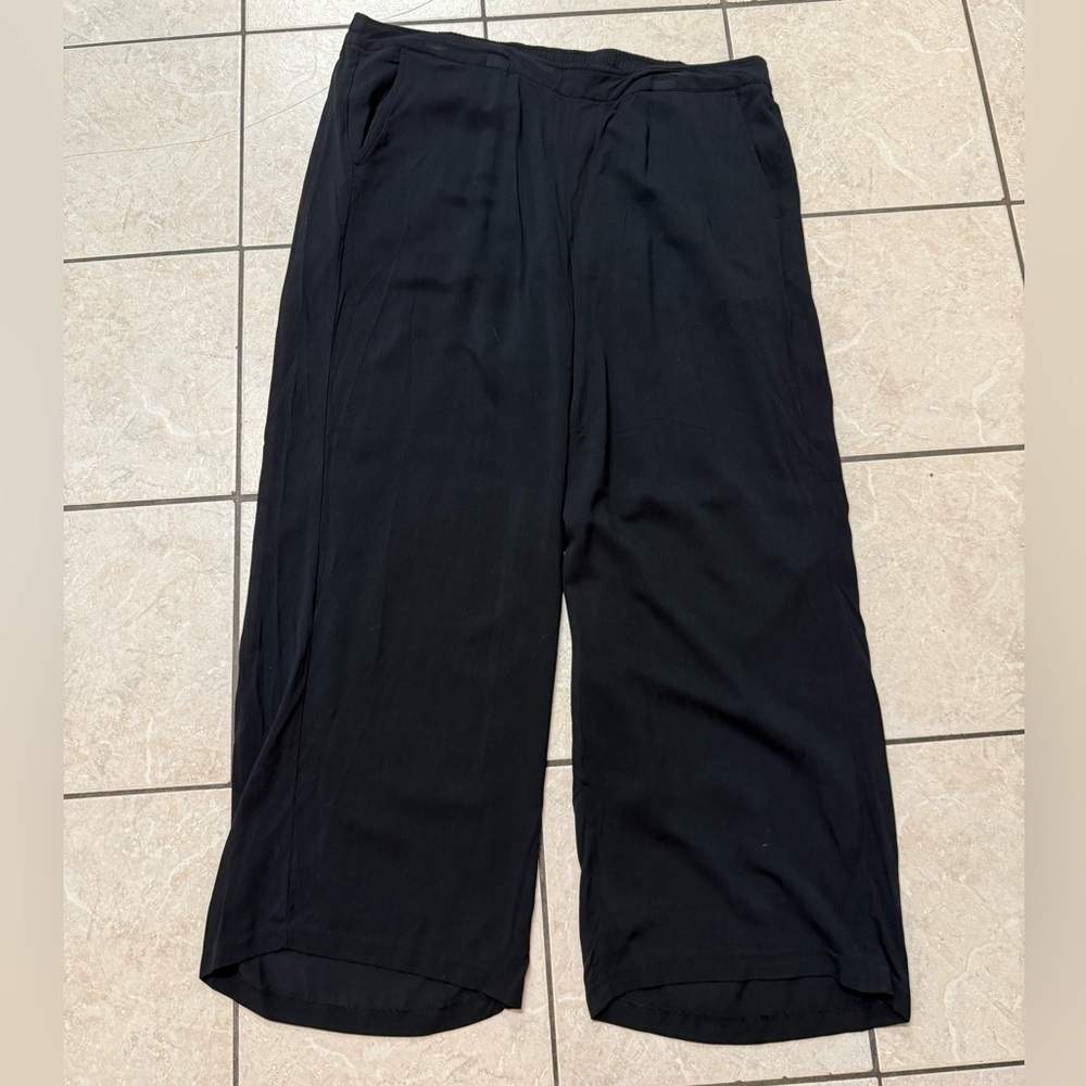 Old Navy Women’s Plus Size XXL Black Wide Leg Lightweight Dress Pants